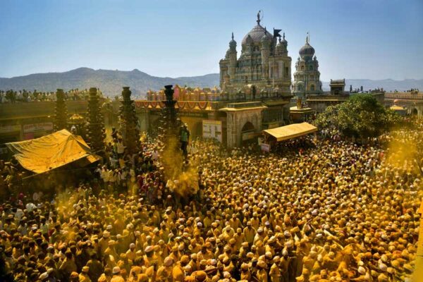 Bhandara -The Golden Festival of Jejuri by Arun Saha