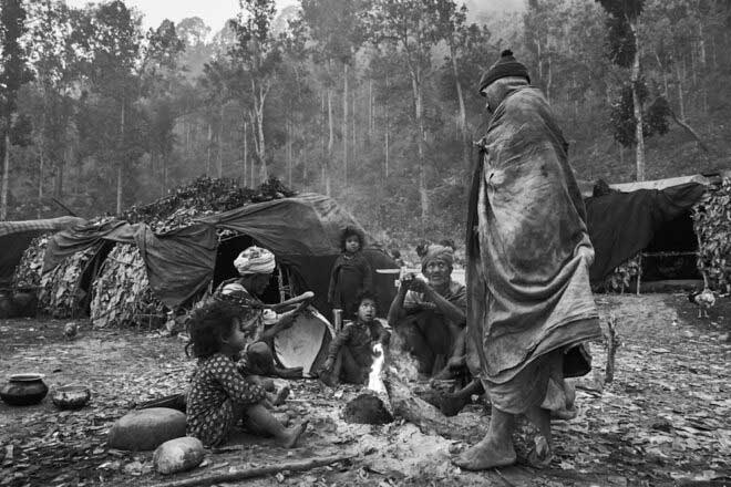 The Last Nomadic Hunter Gatherers Of The Himalayas By Jan Møller Hansen Dodho